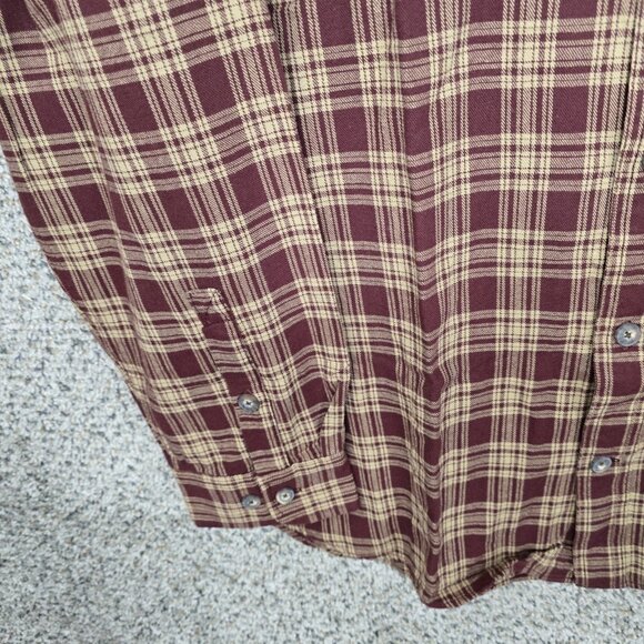 Duluth Trading Co Shirt‎ Men's 2XL XXL Red Plaid Flannel Cotton Pocket Casual - Picture 3 of 7